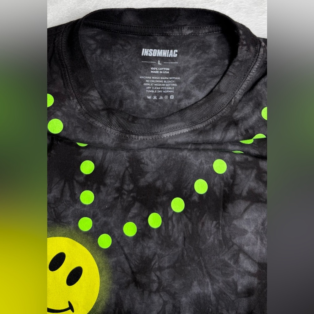 Insomniac ELECTRIC MILE EDC
Festival Long Sleeve Bleached Shirt - Picture 2 of 9